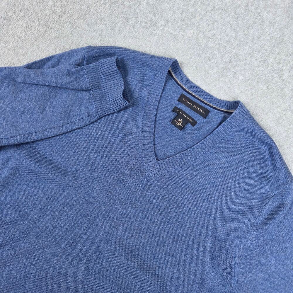 Banana Republic Large Blue Extra Fine Merino Wool V Neck Sweater